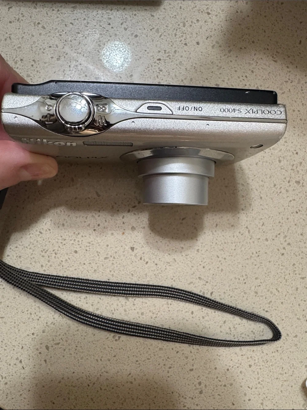 Nikon coolpix s4000